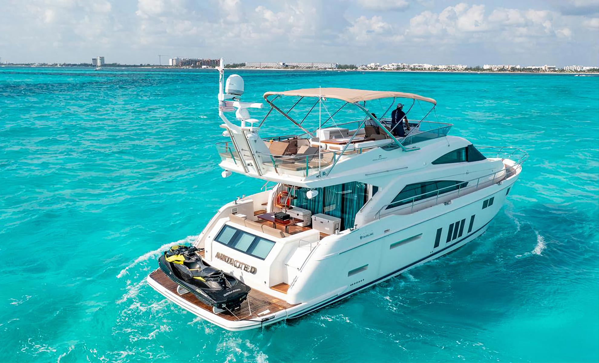 yate-fairline-cancun-4